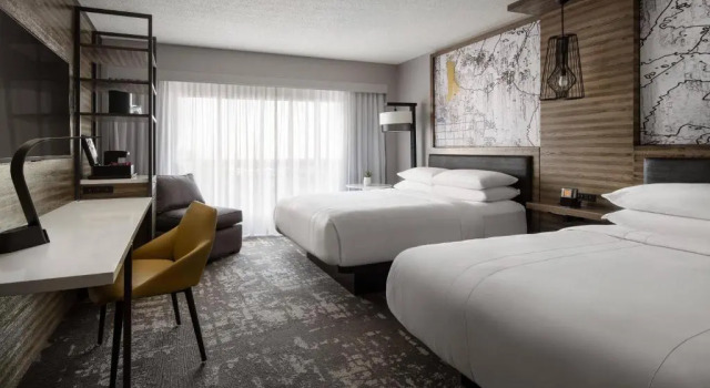 Четырёхместный номер Standard Marriott Indianapolis North
