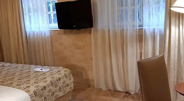 Двухместный номер Standard Ground Floor The Colony Hotel