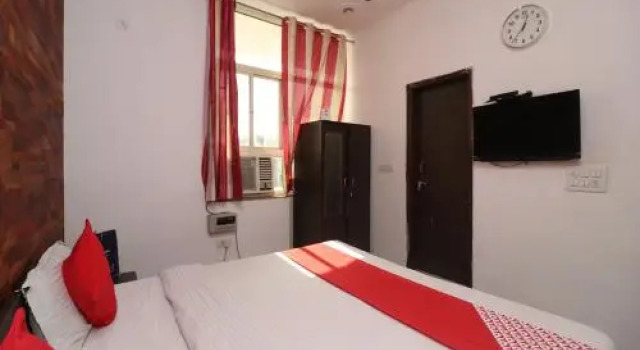 OYO 24877 New Sunrise, Book Hotel Faridabad Haryana
