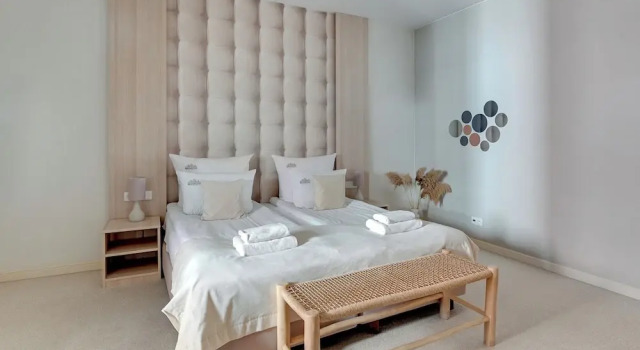 Апартаменты Grand с балконом Waterlane Riverside SPA, Pool & Gym by Downtown Apartments