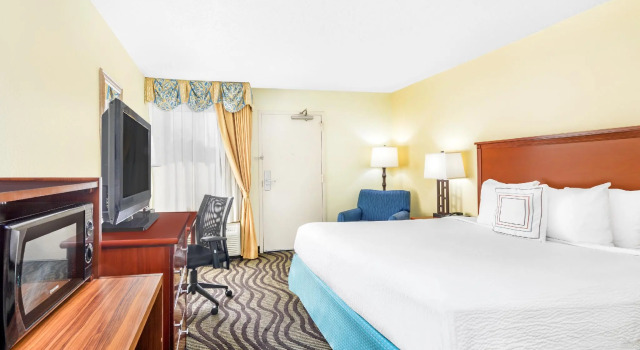 Двухместный номер Standard Baymont by Wyndham Savannah Midtown