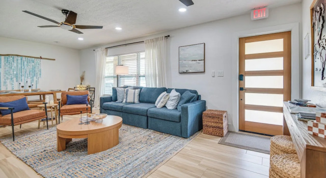 Pool & Spa, 2 Blocks to Beach! Cocoa Beach Retreat, Book Feriehus Villaer i Florida, Villa