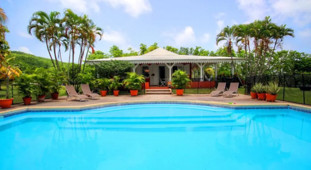 Вилла Villa avec piscine et vue mer (MQRO08)