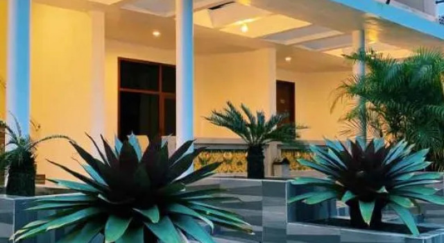 BOS Hotel Sungailiat, Rezerwuj Hotel Sungailiat Sumatra