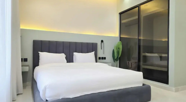 Апартаменты Comfort HOMETEL NRJS B ruh