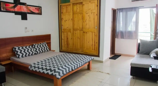 7Eme Tranche Appartement Cosy, Boek Appartement Hotels in Abidjan met parkeren, Parkeren