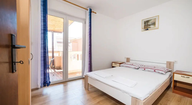 Ivica two Bedroom Apartment B, Novalja