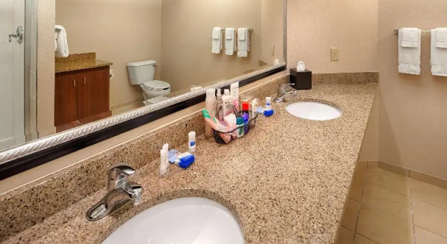 Двухместный люкс Best Western Benton Harbor - St. Joseph