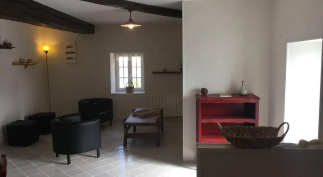 Апартаменты Logement Independant Le Poulailler Proche Guedelon
