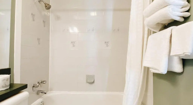 Номер Standard The Met Hotel