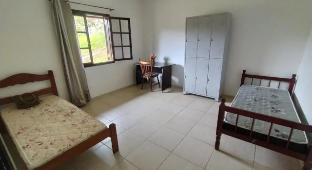 Кровать в общем номере Hostel Ares do Mundo