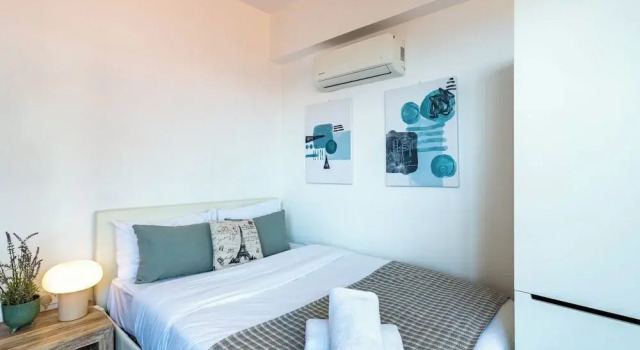 Burst - Chic Studio & Balcony in Larnaca, Book Apartment Larnaka Larnaca Region
