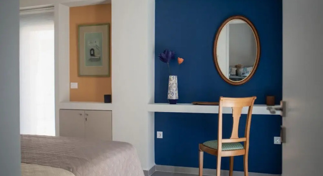 Апартаменты Elegant City Apartment - 250m From Solomos Square