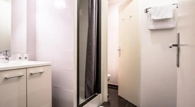 Трёхместный номер Standard Hotel Actuel Chambéry Centre Gare
