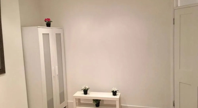 London Borough Station Apartment