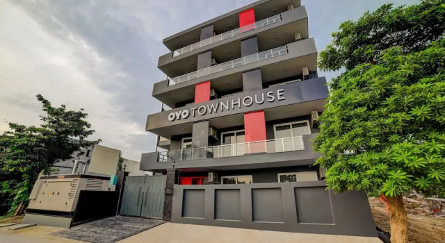 Townhouse Infinity stays, Забронировать Отель Отели Гургаон 4 звезды, рядом с Unitech Cyber City, 4*