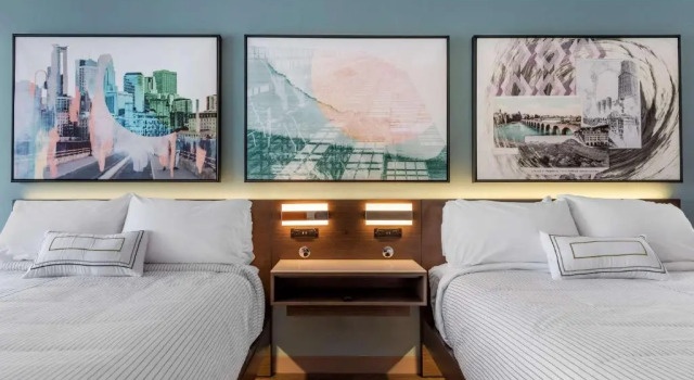 Четырёхместный номер Standard Cambria Hotel Minneapolis Downtown