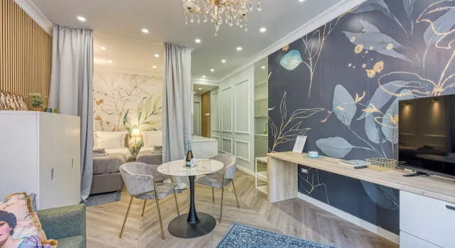 Студия Boutique Downtown Studio with Balcony  1