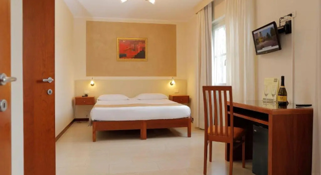 Четырёхместный номер Standard Hotel Michelangelo