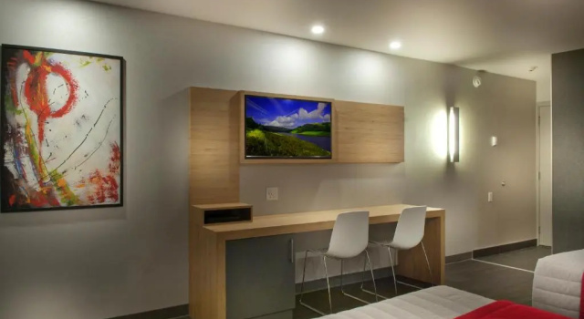 Двухместный номер Standard Ramada by Wyndham Laval