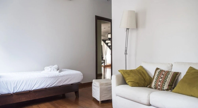 Bright Terrace Apartment in University District, Забронировать Апартаменты/квартира Апартаменты Милана, рядом с Удине, Апартаменты/квартира