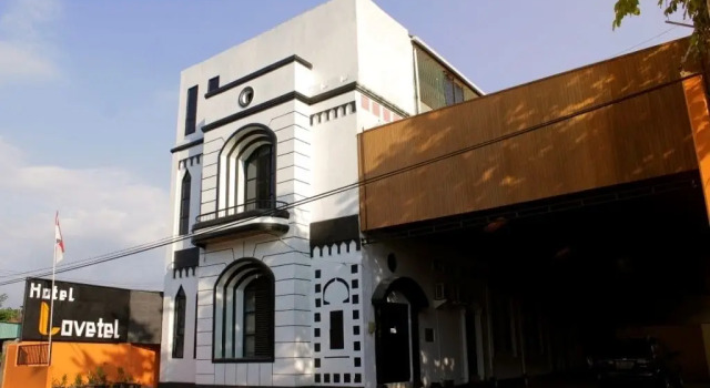 Lovetel, Book Hotel Cheap Hotels in Padang