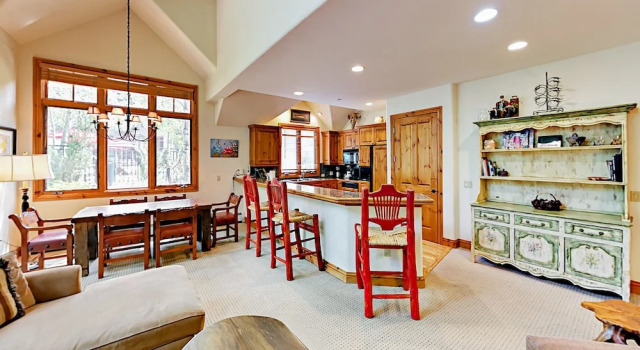 663 Sawatch Drive Townhouse Unit 1 3 Bedrooms 3 Bathrooms Townhouse, Забронировать Дом для отпуска Виллы Beaver Creek Ski, Вилла