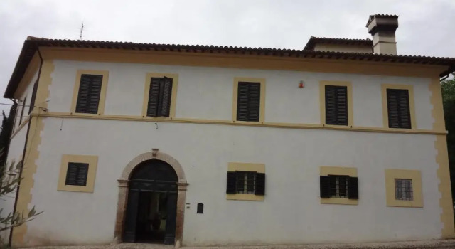 Villa Negri Arnoldi alla Bianca, Varaa Villa Campello sul Clitunno Umbria