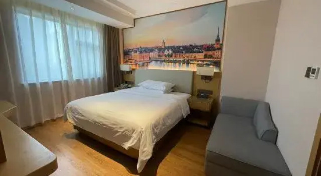 Люкс Vienna Hotel (Xi'an Xiaozhai Jixiangcun Subway Station)