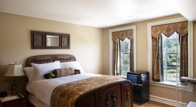 Двухместный номер Superior Dominion Gardens and Hotel