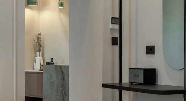 Люкс Deluxe Amara Luxury Suites With Private Hot Tub