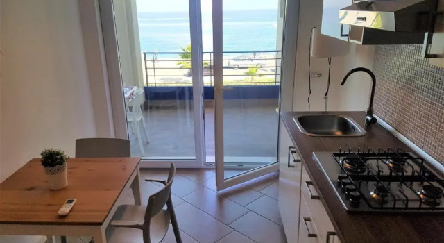 Апартаменты с видом на море Appartamenti Vacanze Villa Meo