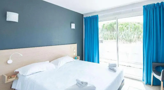 Апартаменты с балконом Comfort Aparthotel Frejus La Tour de Mare
