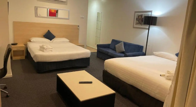 Двухместный номер Deluxe с балконом Lakeview Motor Inn