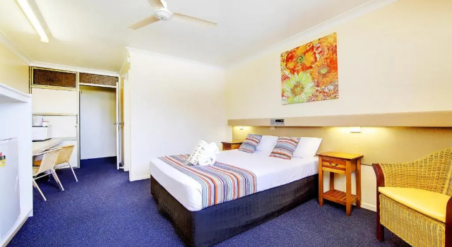 Одноместный номер Standard Raintree Motel