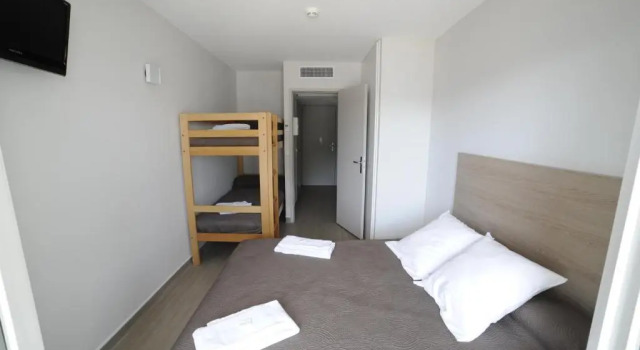 Четырёхместный номер Standard с балконом Actif Residence