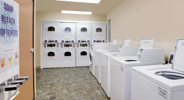 WoodSpring Suites Richmond West I-64, Забронировать Отель Ричмонд Виргиния