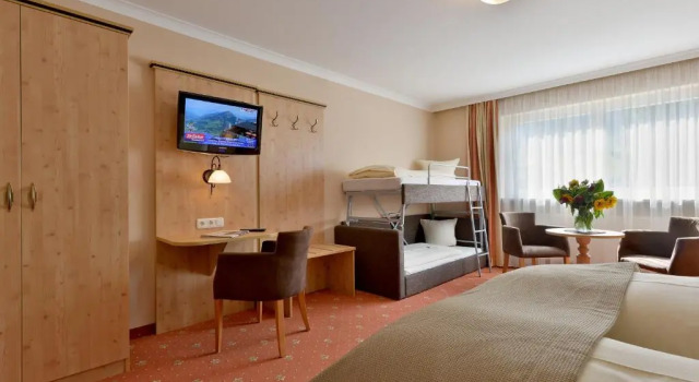 Четырёхместный номер Standard Hotel Mesnerwirt - Zentrumslage