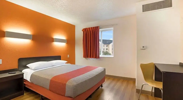 Номер Standard Motel 6-Orlando, FL - International Dr