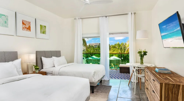 Четырёхместный номер Luxury The Oasis at Grace Bay