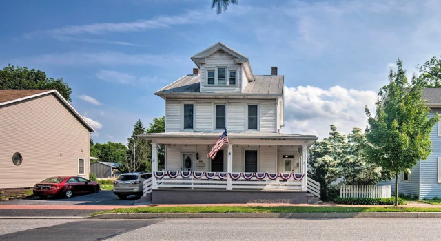 9 Mi to Midtown Harrisburg: Cottage w/ Deck, Buchen Sie Ferienhaus Harrisburg 