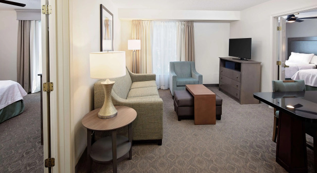 Homewood Suites by Hilton Hartford-Farmington, Buchen Sie Hotel Hotels in Farmington mit Pool, Schwimmbad