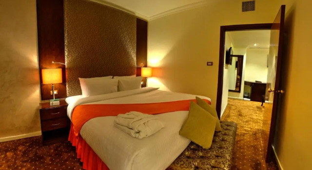 Люкс Meneur Hotel