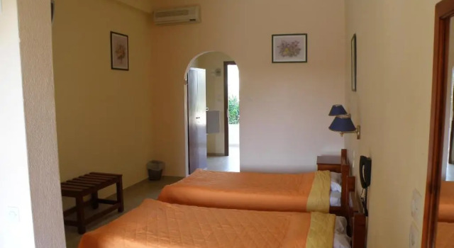 Трёхместный номер Standard Vontzos Hotel