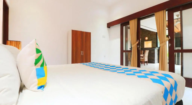 OYO 2542 Villa Iluka 2