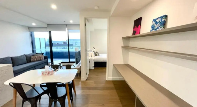 Апартаменты Readyset Apartments at Marque