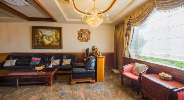 Inn 171, Забронировать Отель Отели в центре Хенгчун, в центре