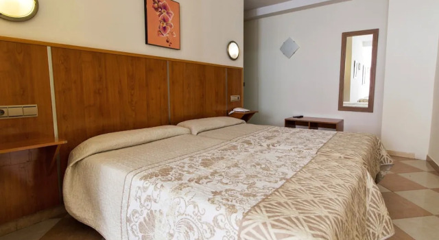 Четырёхместный номер Standard Nch Hotel Torremolinos