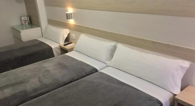Трёхместный номер Superior Hotel Catalunya Express