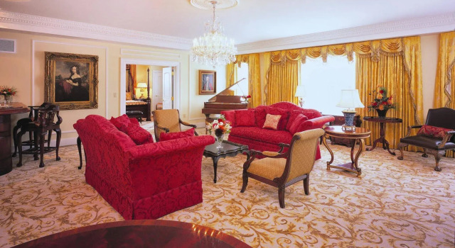 Market Pavilion Hotel, Забронировать Отель Отели Исторического района с парковкой, рядом с Музыкальная фабрика, Парковка